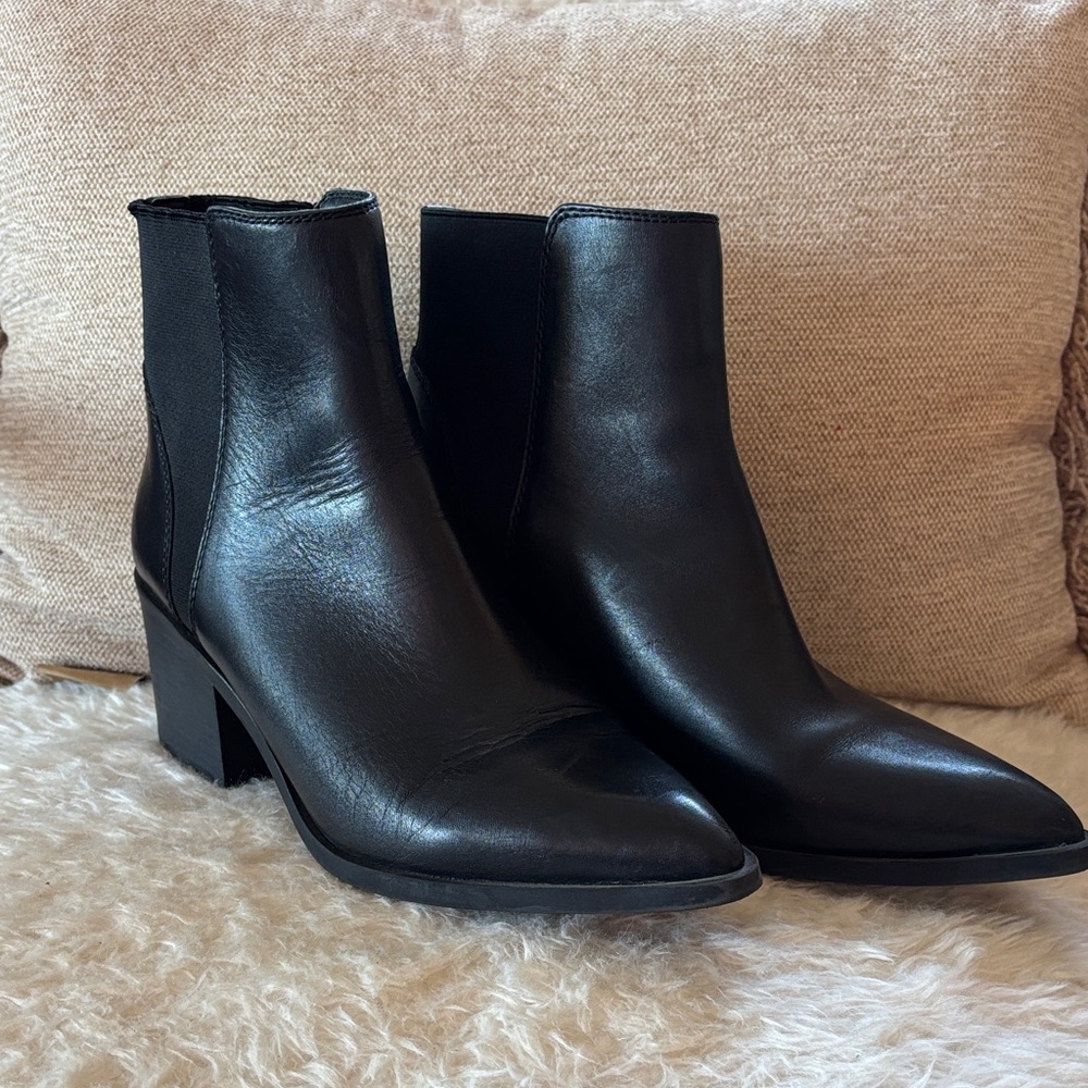 Steve Madden Classic Black Ankle Boots